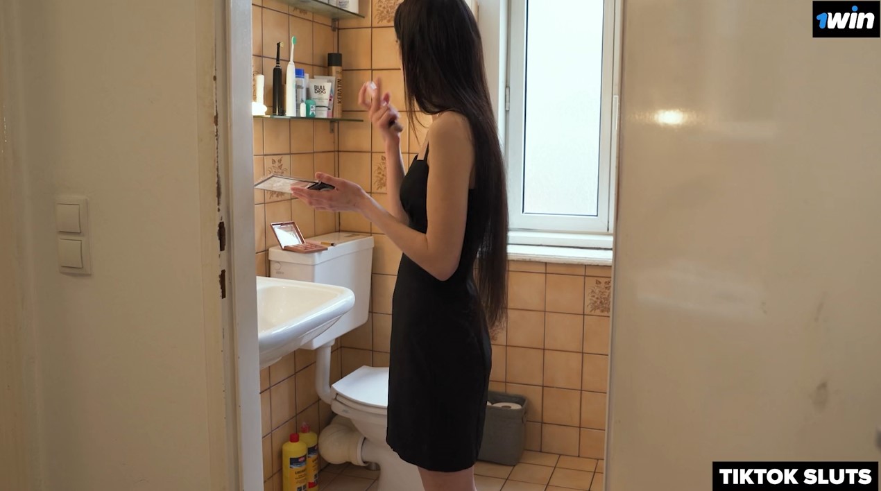외출준비하는 여친 한그릇해버리기