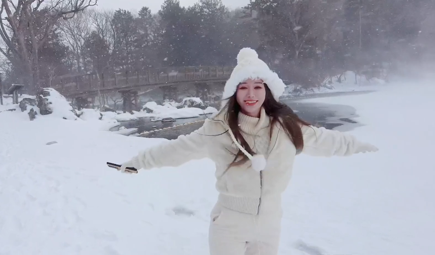 한국야동-눈처럼 화사한 맛보지 나오미