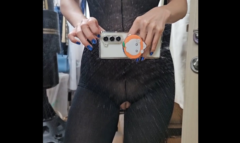 한국야동-윤체리 은밀한곳 줌땡겨 근촬