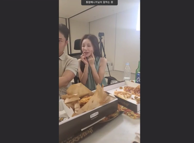 한국야동-부는 매니저와 함께 2대1떡방