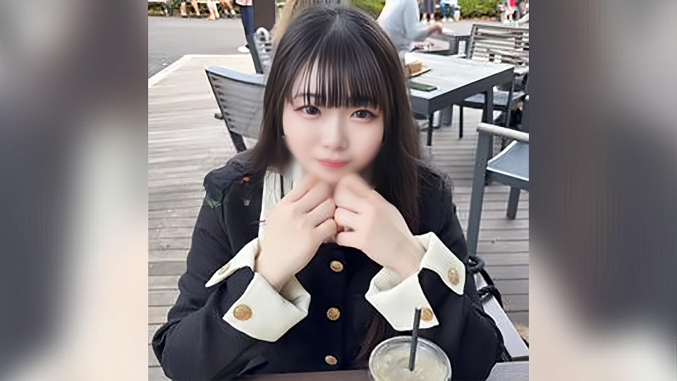 FC2PPV-4724613-땀 범벅인 딕을 자그마한 입으로 빨아들이는 그녀 일본 야동-노모