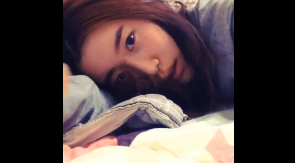 한국야동-초대남 불러서 여친이랑 하게 하고 촬영하는 남친 여친 씹물이 미친들이 나오네