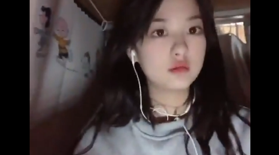한국야동-미소녀 핑크빛 질구멍