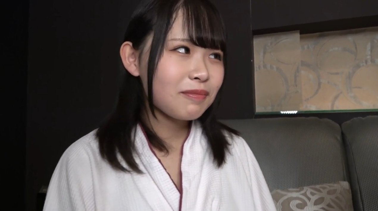 FC2PPV-4795014-섹시하고 귀여운 천사 히나-노모