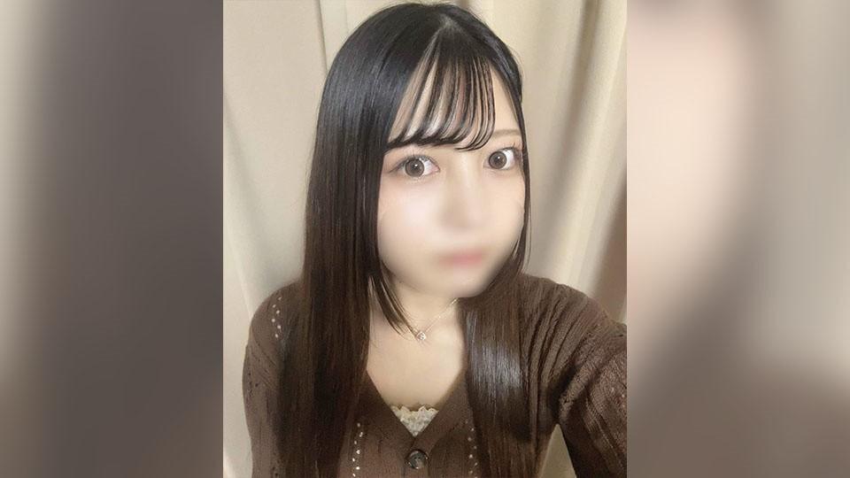 FC2PPV-4806447-귀엽지만 매우 야하고 예민한 19세 여성-노모