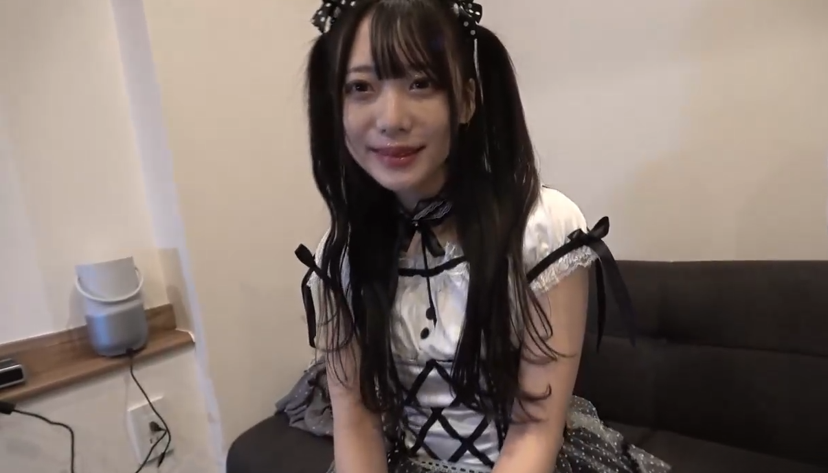 FC2PPV-4837518-아키야마 콘 카페 호스티스 그녀의 야외 데이트-노모